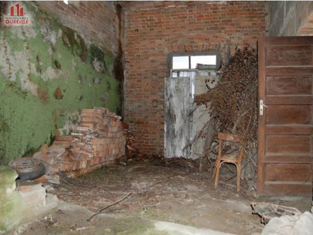 Casa en venta en Montealegre, Ourense