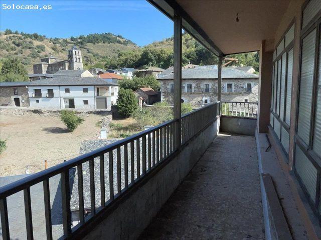 Casa en venta en Villar de los Barrios, El Bierzo