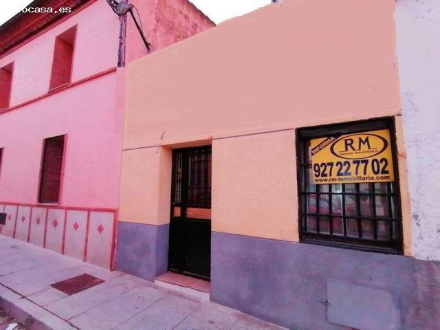 Casa en venta en San Blas, Cáceres