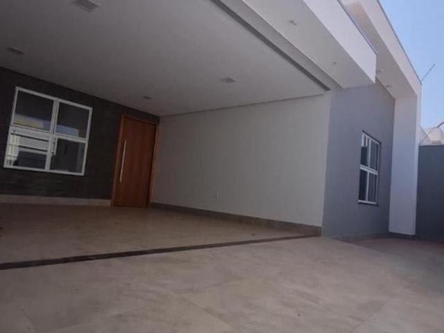Casa venda em Região Geográfica Imediata de Águas Lindas de Goiás, Região Integrada de Desenvolvimento do Distrito Federal e Entorno