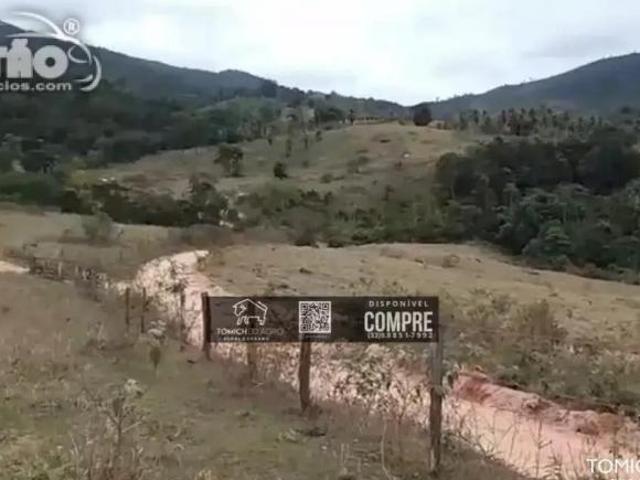 Casa venda em Almenara, Região Geográfica Intermediária de Teófilo Otoni