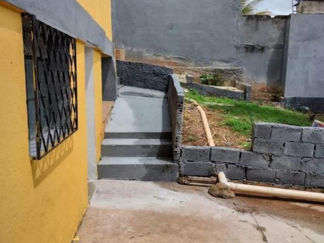 Casa venda em Dores de Guanhães, Região Geográfica Intermediária de Governador Valadares