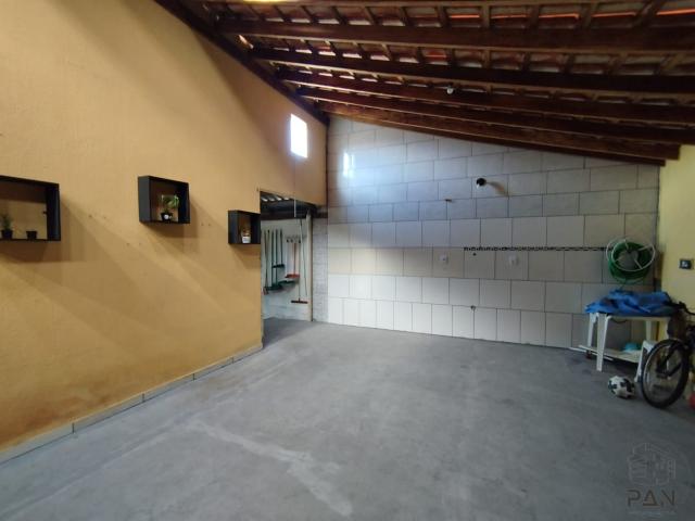 Casa venda em Botucatu, Região Geográfica Intermediária de Bauru