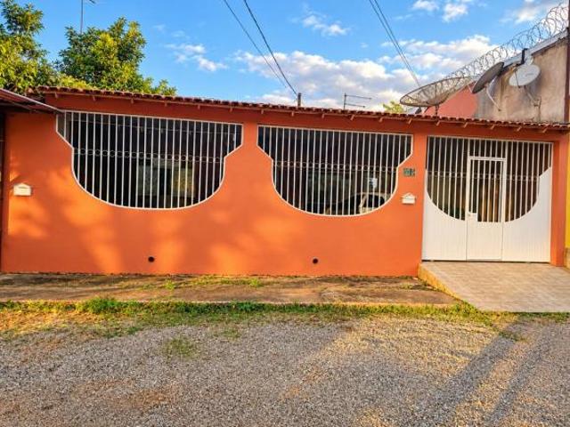 Casa venda em Região Geográfica Imediata do Distrito Federal, Região Integrada de Desenvolvimento do Distrito Federal e Entorno