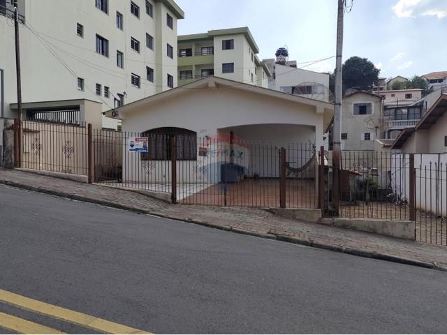 Casa venda em Região Imediata de Amparo, Lindóia
