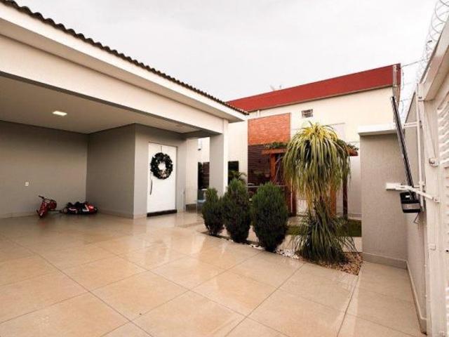 Casa venda em Região Geográfica Imediata de Águas Lindas de Goiás, Região Integrada de Desenvolvimento do Distrito Federal e Entorno