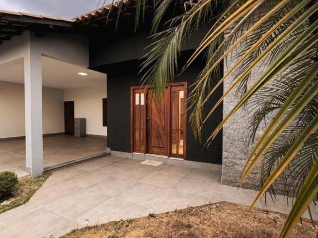 Casa venda em Região Geográfica Imediata de Águas Lindas de Goiás, Região Integrada de Desenvolvimento do Distrito Federal e Entorno