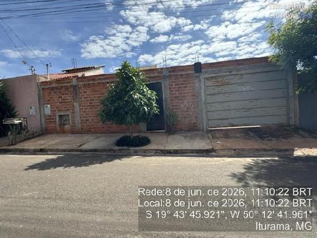 Casa venda em Iturama, Região Geográfica Intermediária de Uberaba