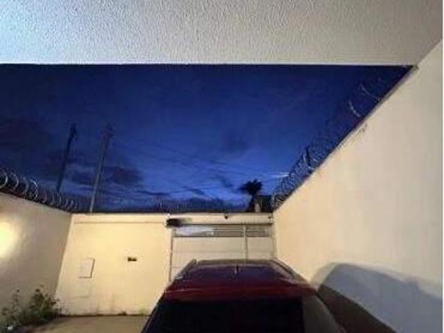Casa venda em Dores de Guanhães, Região Geográfica Intermediária de Governador Valadares