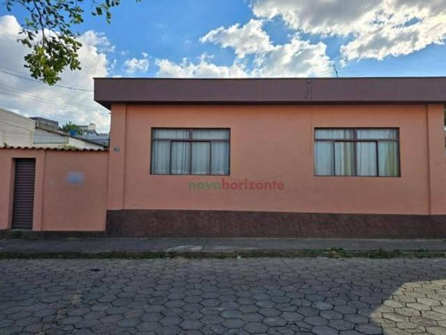 Casa venda em Região Geográfica Imediata de Oliveira, Oliveira