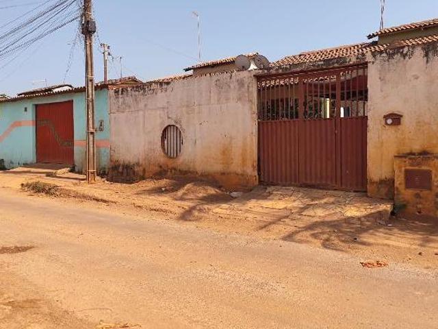 Casa venda em Região Geográfica Imediata de Águas Lindas de Goiás, Região Integrada de Desenvolvimento do Distrito Federal e Entorno