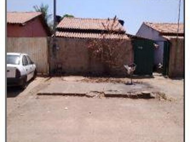 Casa venda em Região Geográfica Imediata de Águas Lindas de Goiás, Região Integrada de Desenvolvimento do Distrito Federal e Entorno