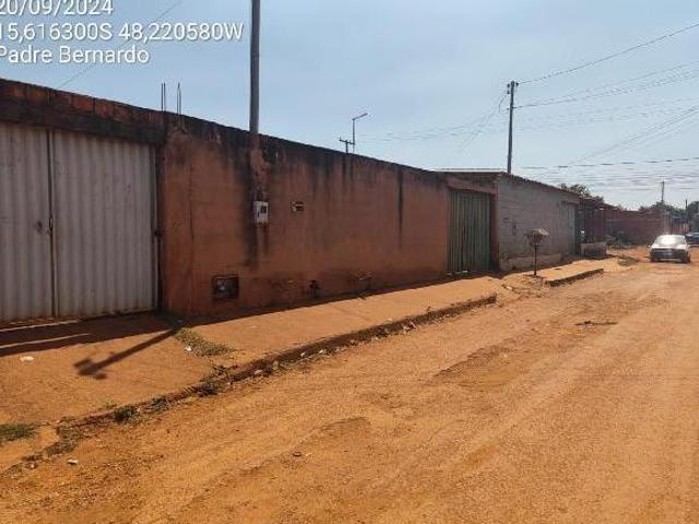 Casa venda em Região Geográfica Imediata de Águas Lindas de Goiás, Região Integrada de Desenvolvimento do Distrito Federal e Entorno