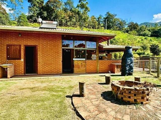 Casa venda em Sapucaí-Mirim