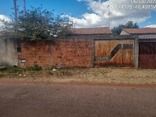 Casa venda em Região Geográfica Imediata de Águas Lindas de Goiás, Região Integrada de Desenvolvimento do Distrito Federal e Entorno