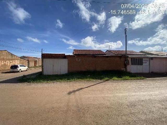 Casa venda em Região Geográfica Imediata de Águas Lindas de Goiás, Região Integrada de Desenvolvimento do Distrito Federal e Entorno
