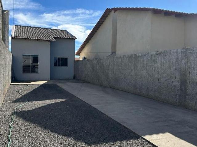 Casa venda em Goianésia, Região Geográfica Intermediária de Porangatu-Uruaçu