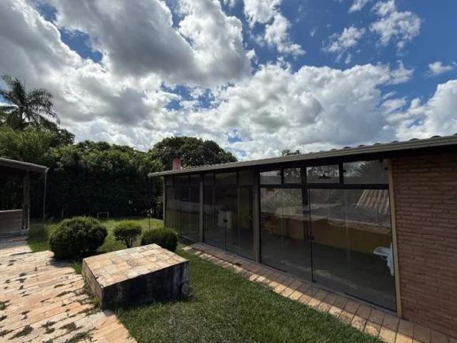Casa venda em Dores de Guanhães, Região Geográfica Intermediária de Governador Valadares