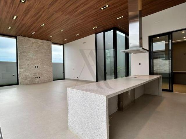 Casa venda em Região Geográfica Imediata de Ceres - Rialma - Goianésia, Goianésia