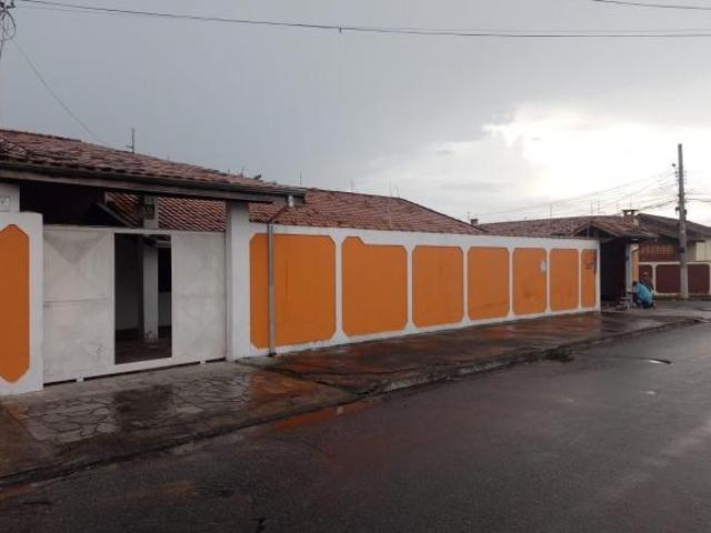 Casa venda em Região Imediata de Taubaté-Pindamonhangaba, Região Metropolitana do Vale do Paraíba e Litoral Norte