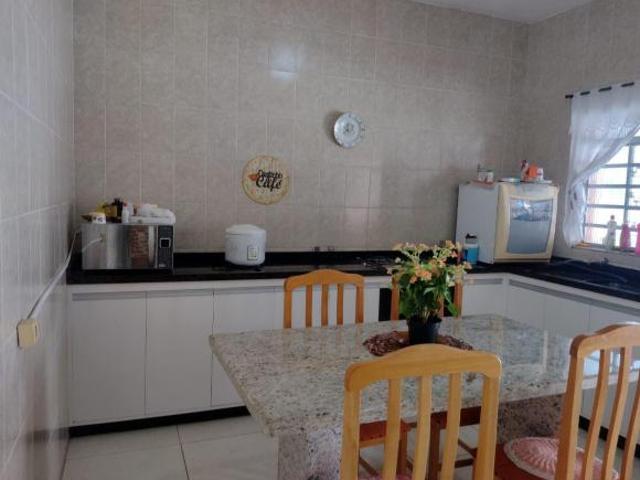 Casa venda em Jardim Araretama, Pindamonhangaba