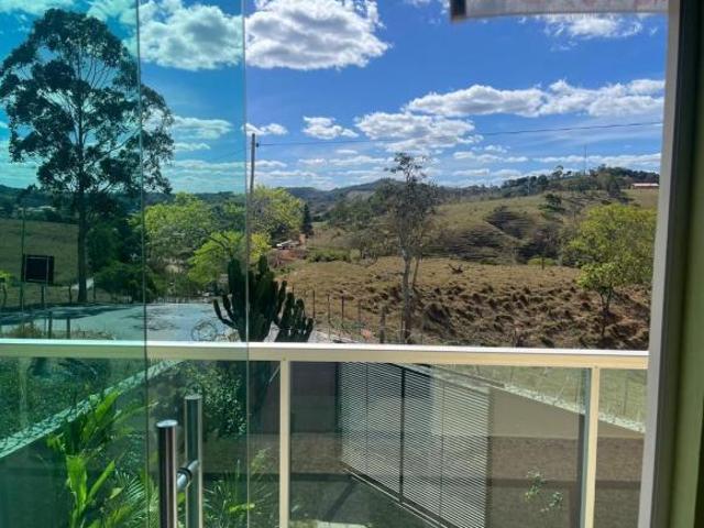 Casa venda em Crucilândia, Região Geográfica Intermediária de Divinópolis