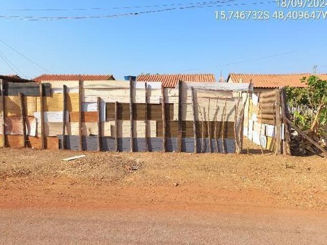 Casa venda em Região Geográfica Imediata de Águas Lindas de Goiás, Região Integrada de Desenvolvimento do Distrito Federal e Entorno