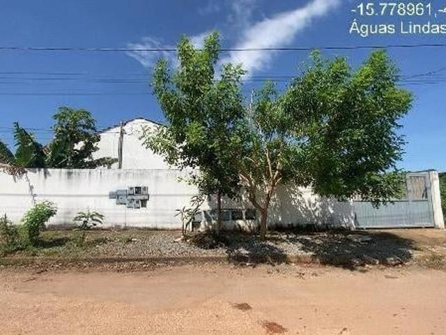 Casa venda em Região Geográfica Imediata de Águas Lindas de Goiás, Região Integrada de Desenvolvimento do Distrito Federal e Entorno