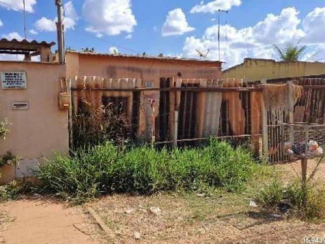 Casa venda em Região Geográfica Imediata de Luziânia, Região Integrada de Desenvolvimento do Distrito Federal e Entorno