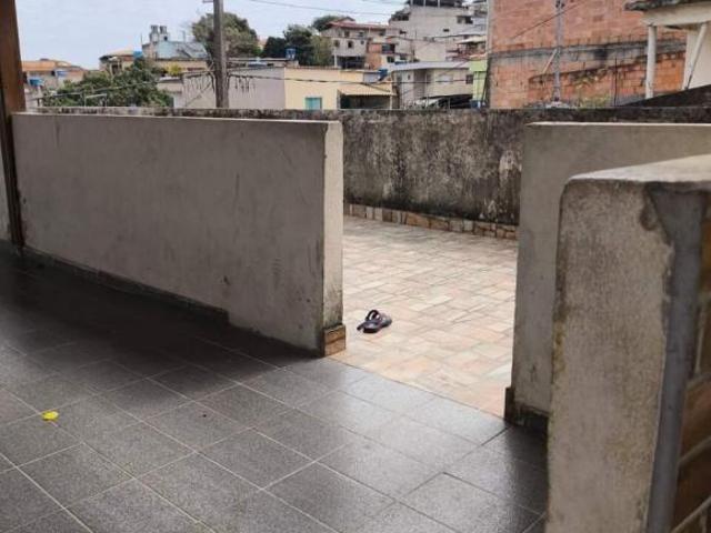Casa venda em Dores de Guanhães, Região Geográfica Intermediária de Governador Valadares