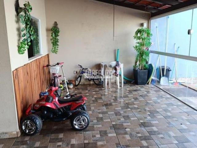 Casa venda em Jardim Espanha, Uberaba