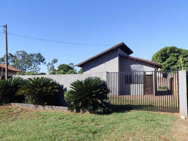 Casa venda em Dourados