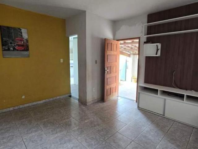 Casa venda em Dores de Guanhães, Região Geográfica Intermediária de Governador Valadares