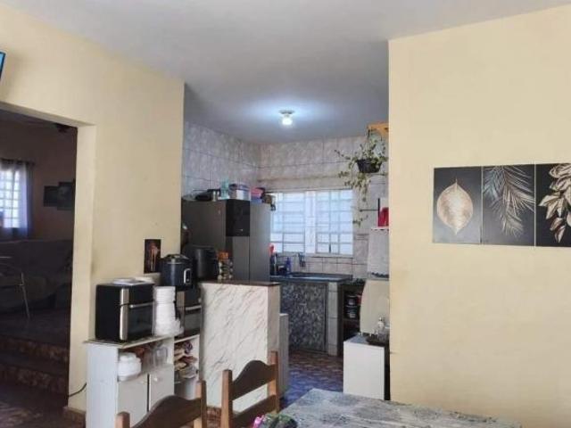 Casa venda em Dores de Guanhães, Região Geográfica Intermediária de Governador Valadares