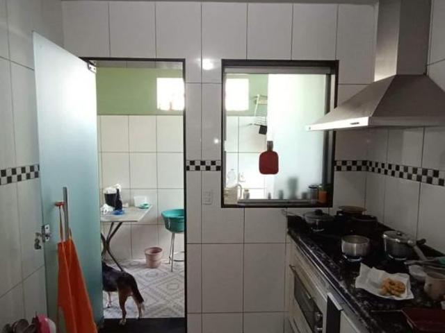 Casa venda em Dores de Guanhães, Região Geográfica Intermediária de Governador Valadares