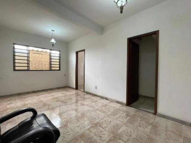 Casa venda em Dores de Guanhães, Região Geográfica Intermediária de Governador Valadares