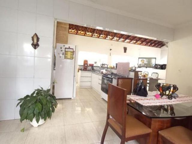 Casa venda em Região Imediata de Araraquara, Araraquara