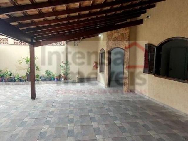 Casa venda em Região Imediata de Taubaté-Pindamonhangaba, Região Metropolitana do Vale do Paraíba e Litoral Norte