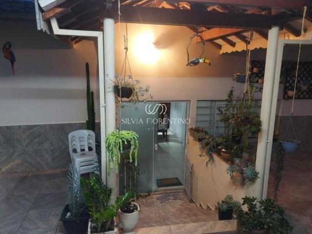 Casa venda em Região Imediata de Taubaté-Pindamonhangaba, Região Metropolitana do Vale do Paraíba e Litoral Norte
