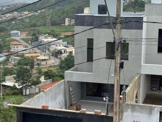 Casa venda em Região Geográfica Imediata de Belo Horizonte, Região Metropolitana de Belo Horizonte