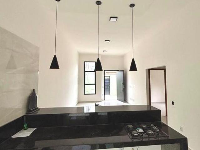 Casa venda em Região Imediata de Taubaté-Pindamonhangaba, Região Metropolitana do Vale do Paraíba e Litoral Norte