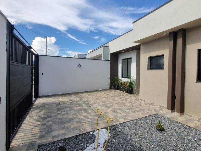 Casa venda em Região Imediata de Taubaté-Pindamonhangaba, Região Metropolitana do Vale do Paraíba e Litoral Norte