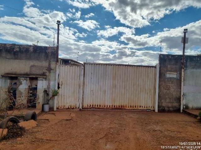 Casa venda em Região Geográfica Imediata de Luziânia, Região Integrada de Desenvolvimento do Distrito Federal e Entorno