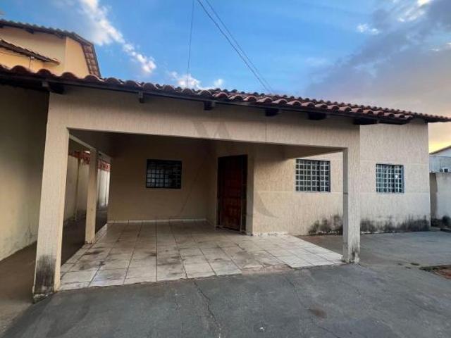 Casa venda em Goianésia, Região Geográfica Intermediária de Porangatu-Uruaçu