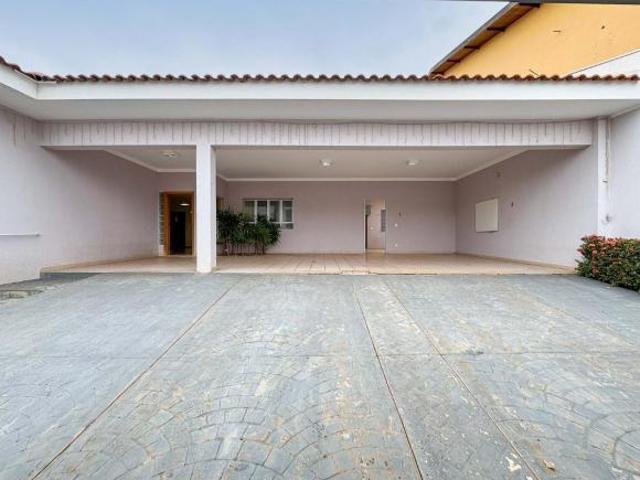 Casa venda em Jaboticabal