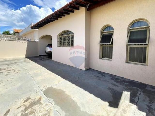 Casa venda em Jaboticabal