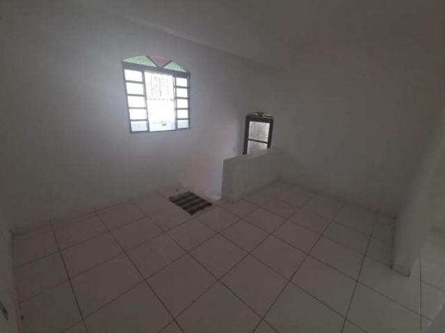 Casa venda em Dores de Guanhães, Região Geográfica Intermediária de Governador Valadares