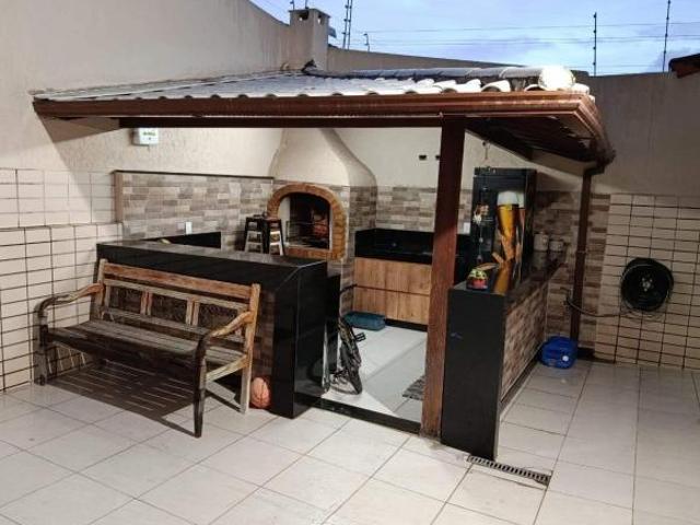 Casa venda em Dores de Guanhães, Região Geográfica Intermediária de Governador Valadares