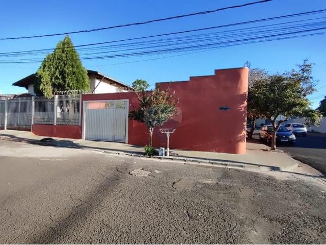 Casa venda em Região Imediata de Lins, Lins