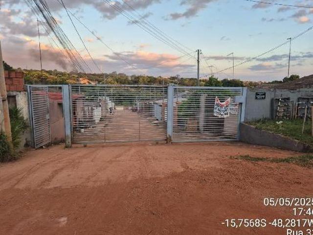 Casa venda em Região Geográfica Imediata de Águas Lindas de Goiás, Região Integrada de Desenvolvimento do Distrito Federal e Entorno